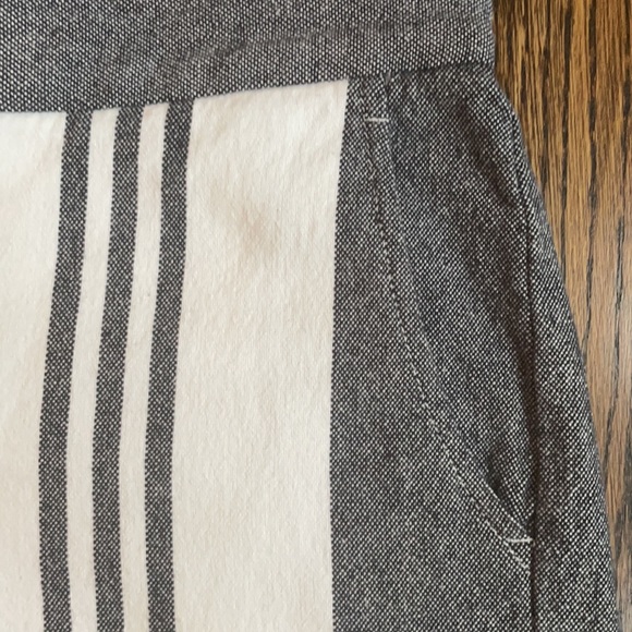 Vince Striped Shorts - Picture 5 of 8